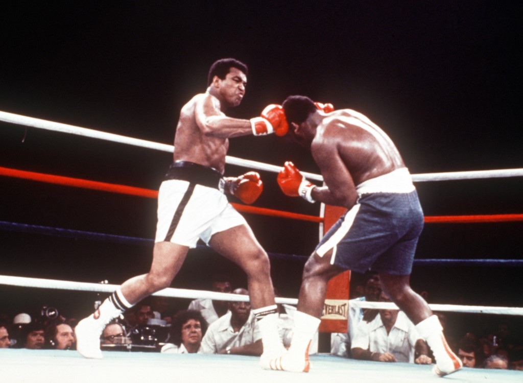 FILE�- A�file picture dated 30 September 1975 shows US boxer Muhammad Ali (L) hitting the head of his opponent Joe Frazier during their bout in Manila, Philippines. Born Cassius Clay, boxing legend Muhammad Ali, dubbed 'The Greatest,' died on 03 June 2016 in Phoenix, Arizona, USA, at the age of 74, a family spokesman said. Photo: dpa